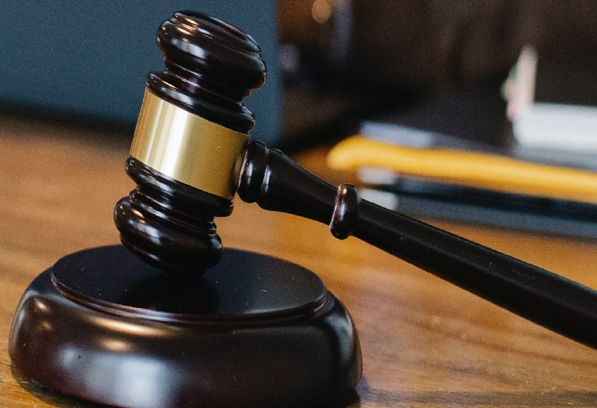 The Impact of Bankruptcy Laws on the Camera Industry